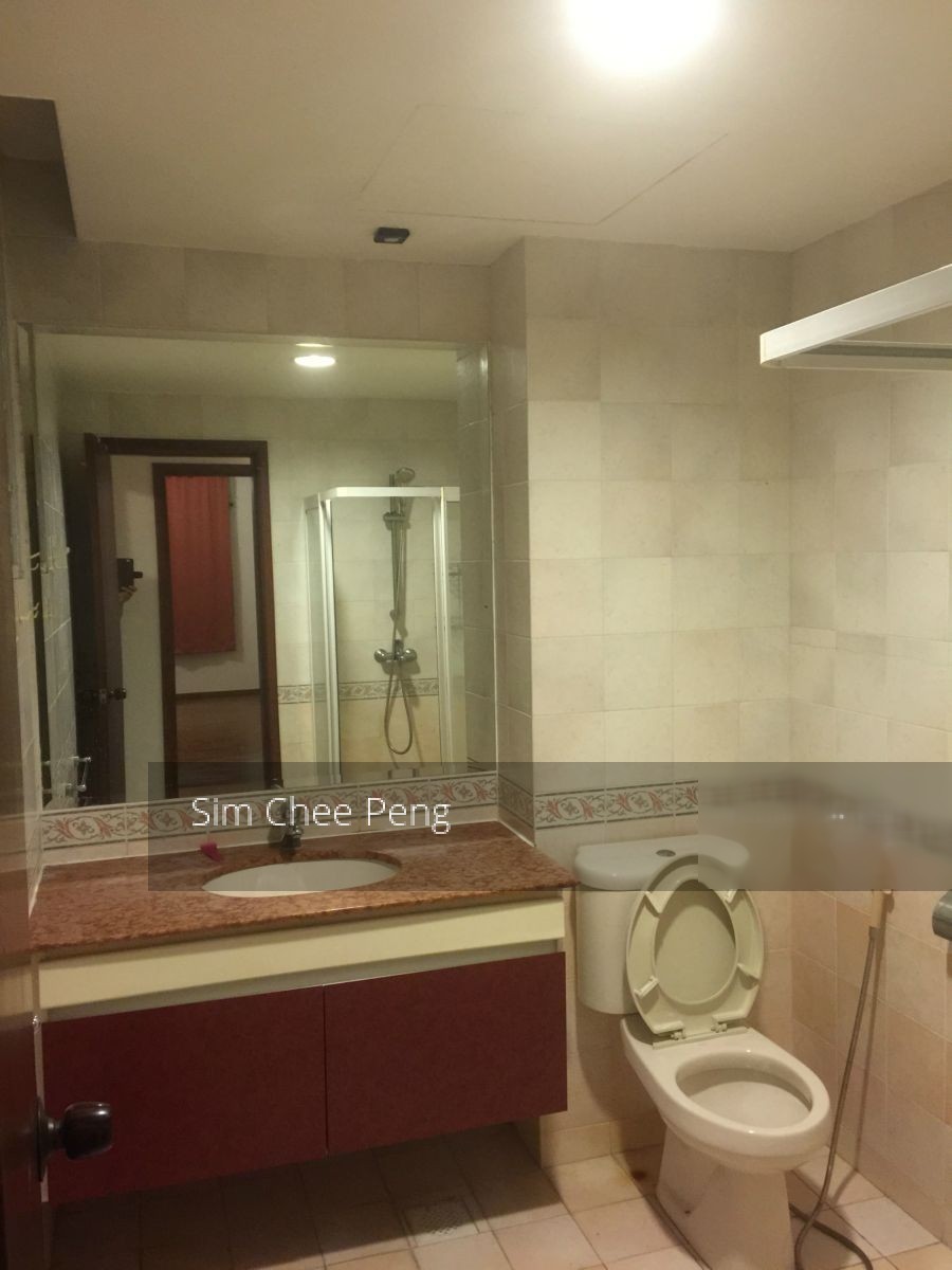 Woodgrove Condominium (D25), Condominium #124959522